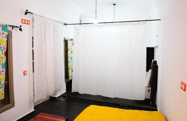Hostal Valencia - Private Room With Bathroom Chefchaouen Exterior photo