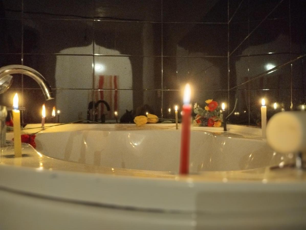Hostal Valencia - Private Room With Bathroom Chefchaouen Exterior photo
